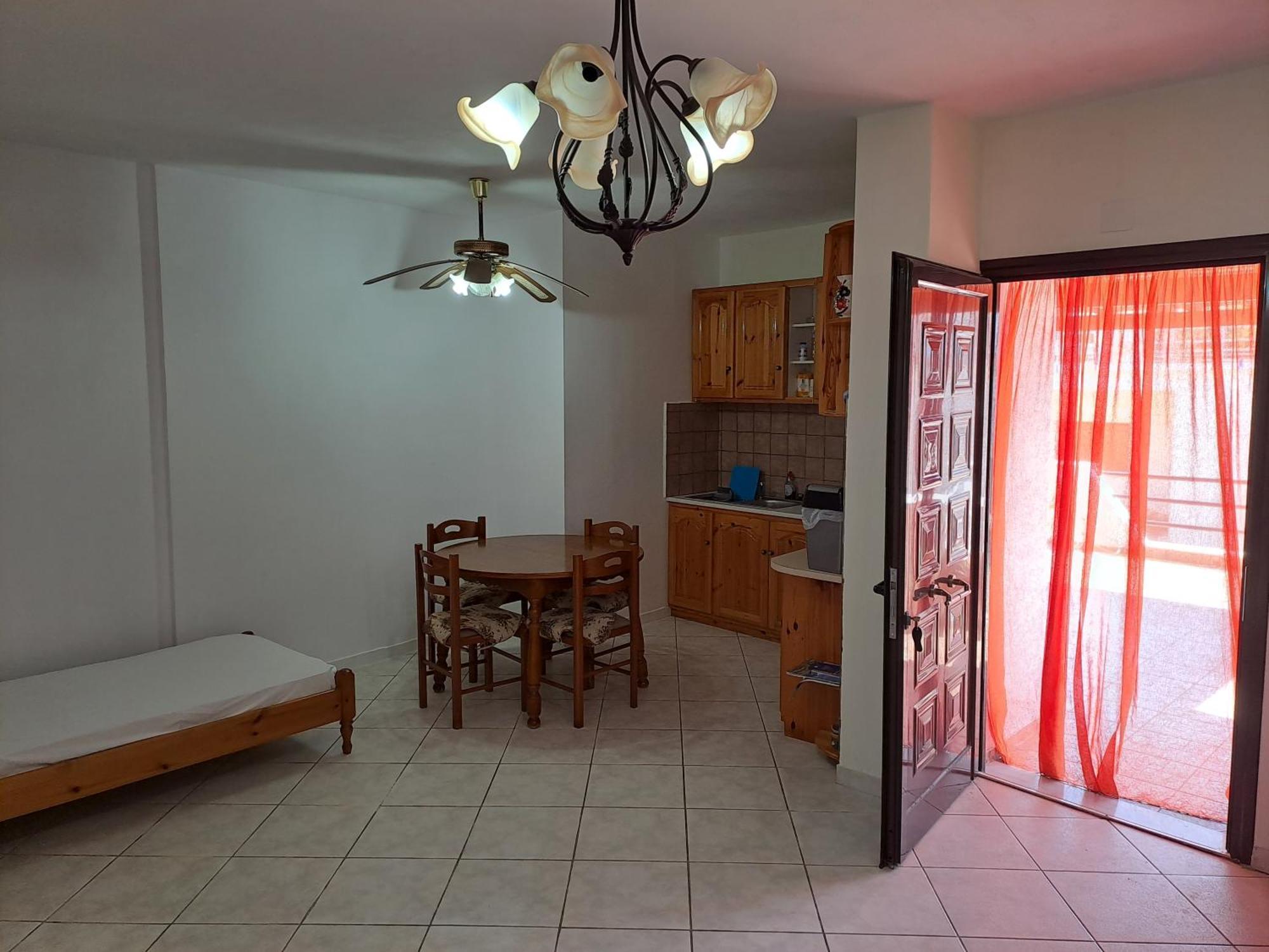 Sigri'S Beauty Apartment Sigrion Bagian luar foto